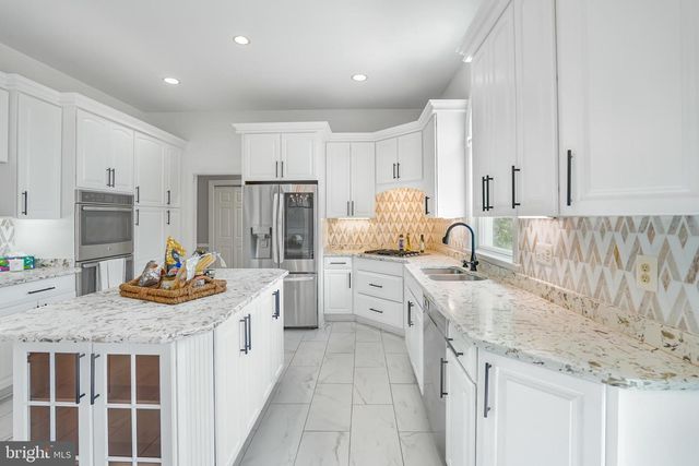 38140 WINSOME TRAIL LN, Purcellville, VA 20132