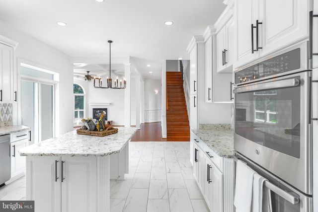 38140 WINSOME TRAIL LN, Purcellville, VA 20132