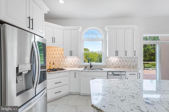 38140 WINSOME TRAIL LN, Purcellville, VA 20132