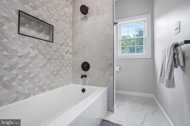 38140 WINSOME TRAIL LN, Purcellville, VA 20132