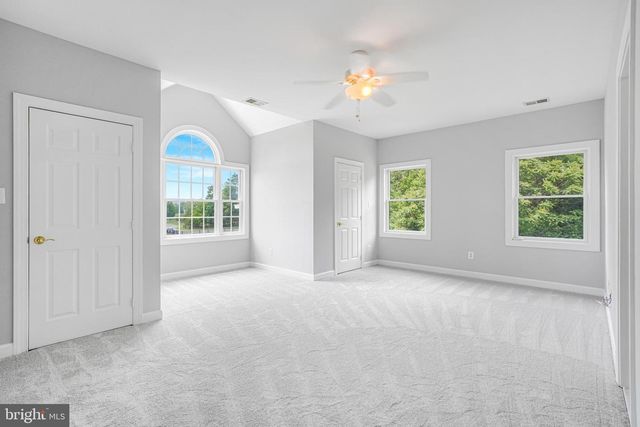 38140 WINSOME TRAIL LN, Purcellville, VA 20132