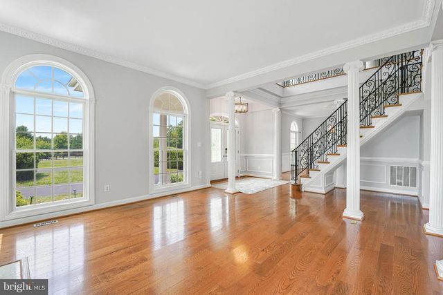 38140 WINSOME TRAIL LN, Purcellville, VA 20132