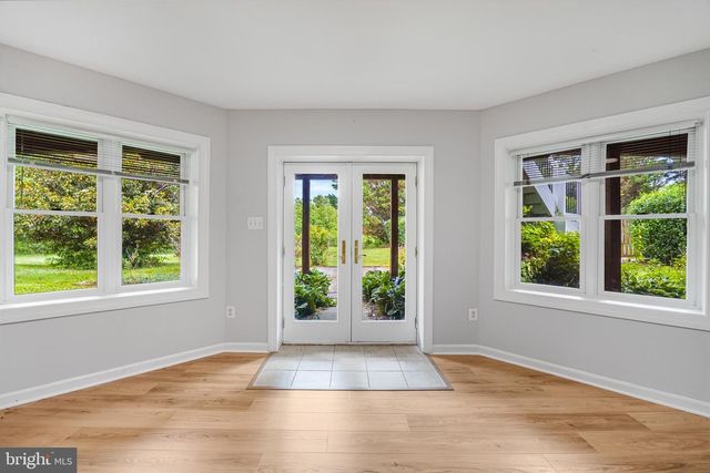 38140 WINSOME TRAIL LN, Purcellville, VA 20132