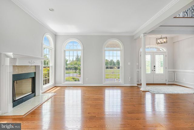 38140 WINSOME TRAIL LN, Purcellville, VA 20132