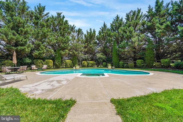 38140 WINSOME TRAIL LN, Purcellville, VA 20132
