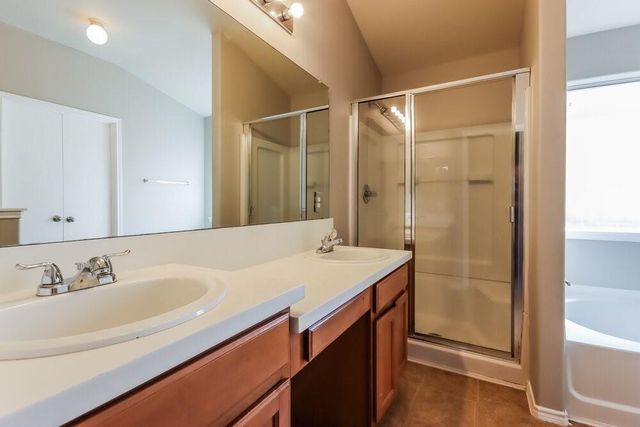 214 Kestrel Lane, Rosharon, TX 77583