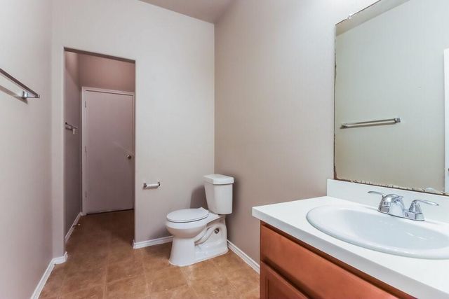 214 Kestrel Lane, Rosharon, TX 77583