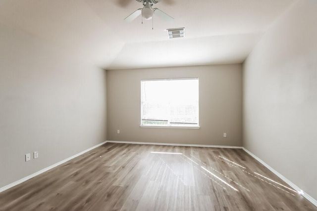 214 Kestrel Lane, Rosharon, TX 77583