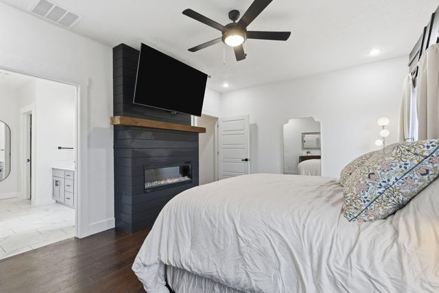 4196 Madrid Avenue, Ozark, MO 65721