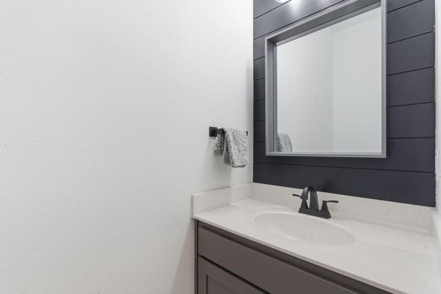 4196 Madrid Avenue, Ozark, MO 65721