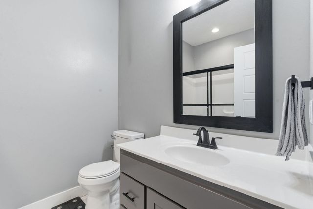 4196 Madrid Avenue, Ozark, MO 65721