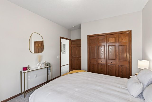 15681 Flackwood Way, Apple Valley, MN 55124