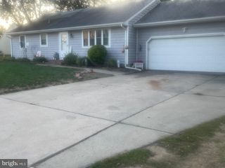 37 LENAPE DR, Pennsville, NJ 08070