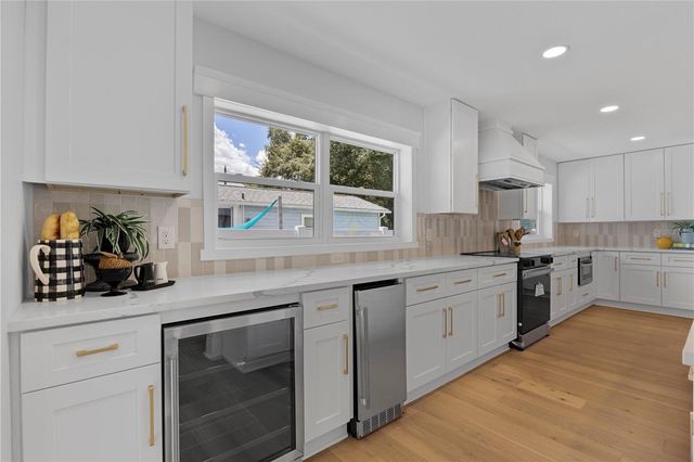 4621 4TH AVENUE N, St Petersburg, FL 33713