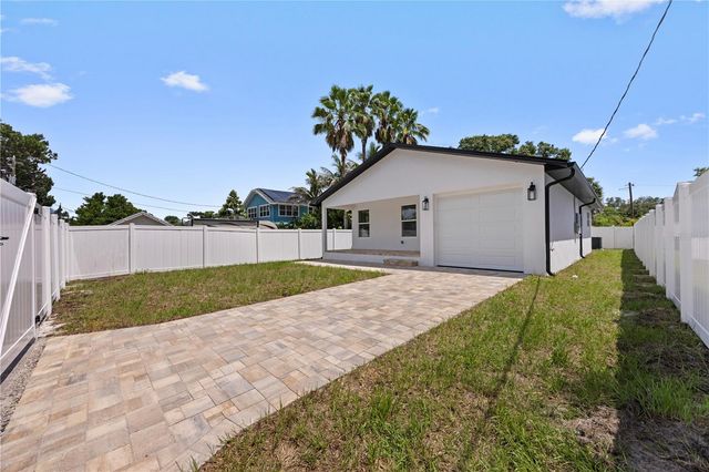 4621 4TH AVENUE N, St Petersburg, FL 33713