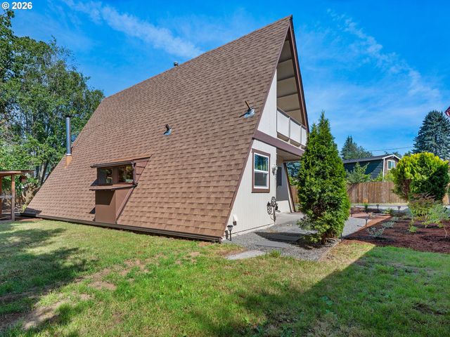 4254 Se BENTLEY St, Hillsboro, OR 97123