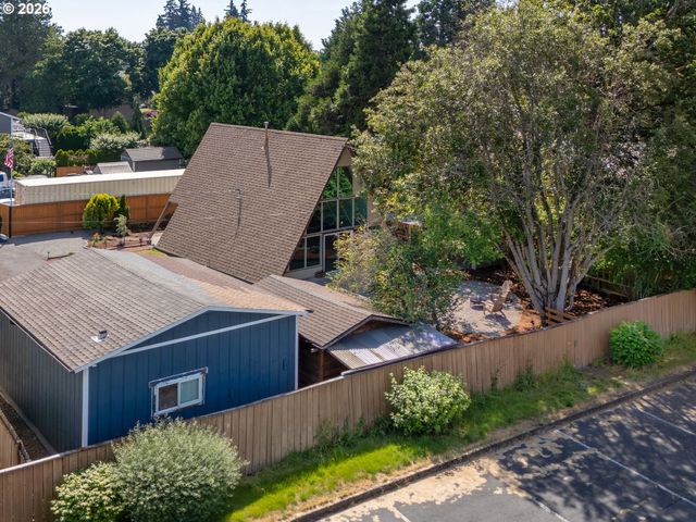 4254 Se BENTLEY St, Hillsboro, OR 97123