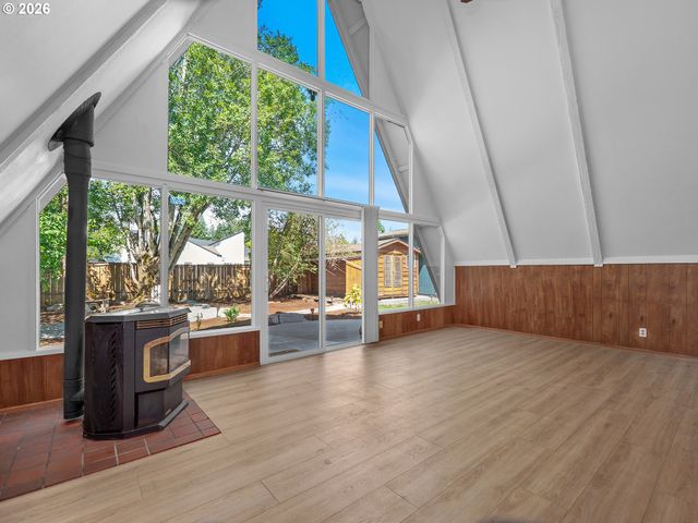 4254 Se BENTLEY St, Hillsboro, OR 97123