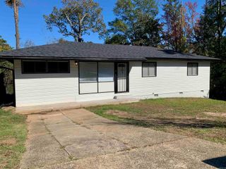 23 N Meadowcliff Dr., Little Rock, AR 72209