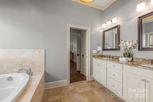 723 E 35th Street, Charlotte, NC 28205