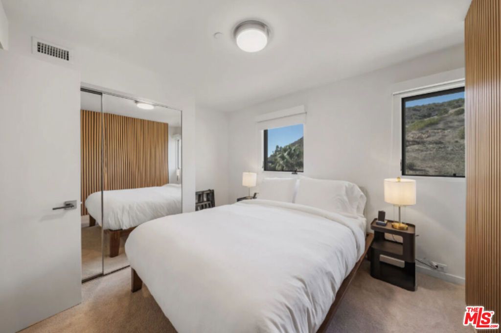 Image 48 of property listing at 3004 Sequit Dr, Malibu, CA 90265