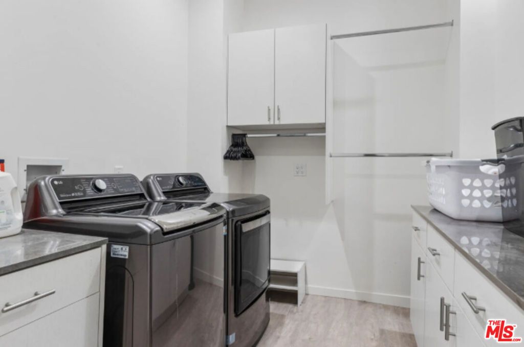 Image 66 of property listing at 3004 Sequit Dr, Malibu, CA 90265