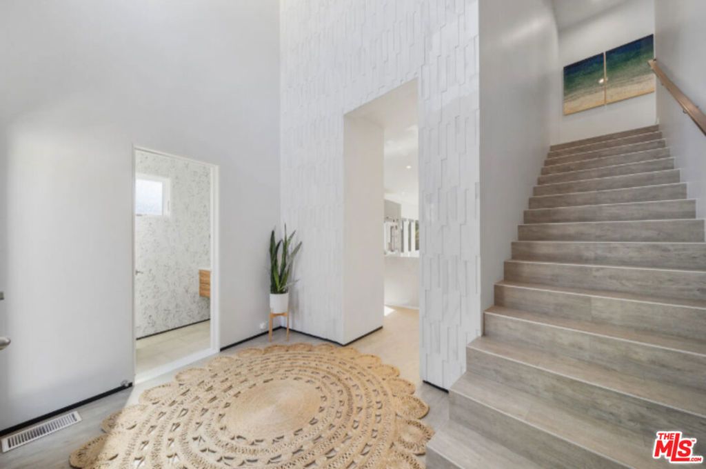 Image 68 of property listing at 3004 Sequit Dr, Malibu, CA 90265