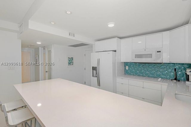 2301 Collins Ave 1424, Miami Beach, FL 33139