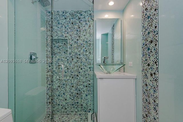 2301 Collins Ave 1424, Miami Beach, FL 33139