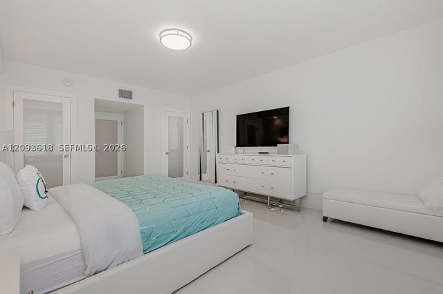 2301 Collins Ave 1424, Miami Beach, FL 33139