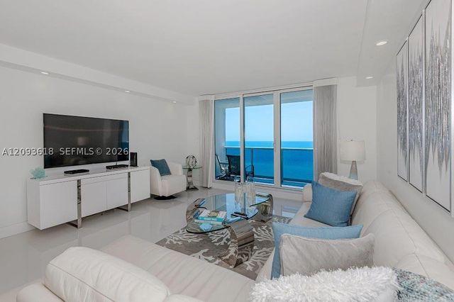 2301 Collins Ave 1424, Miami Beach, FL 33139