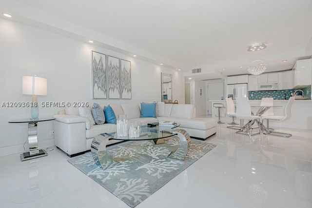 2301 Collins Ave 1424, Miami Beach, FL 33139