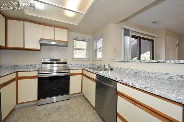 971 Moorings Drive, Colorado Springs, CO 80906