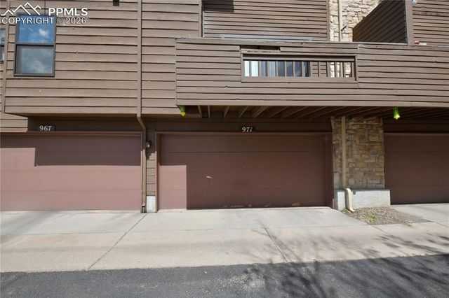971 Moorings Drive, Colorado Springs, CO 80906