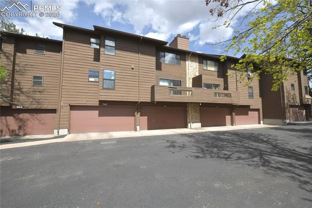 971 Moorings Drive, Colorado Springs, CO 80906
