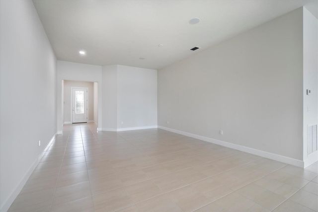 818 SE Courances Drive, Port St. Lucie, FL 34984