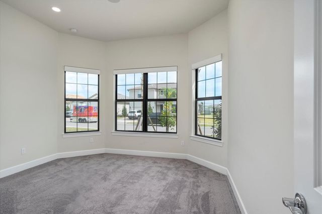 818 SE Courances Drive, Port St. Lucie, FL 34984