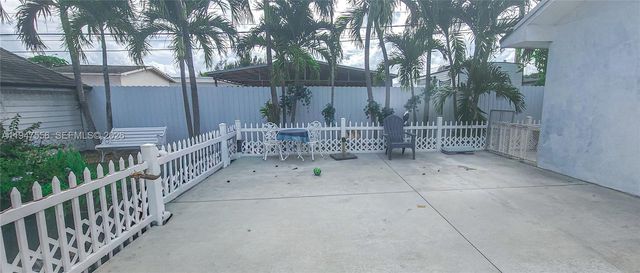 10330 NW 36th Ct, Miami, FL 33147