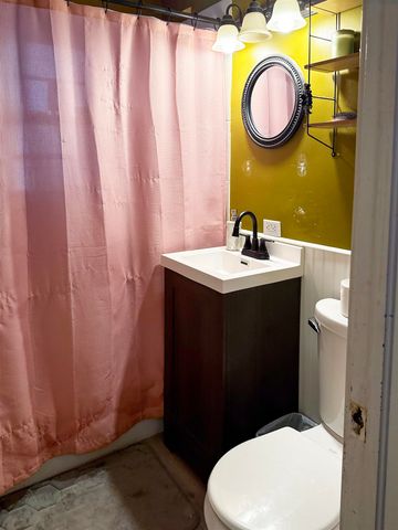 5101 E New Jersey Dr, Wichita, KS 67210