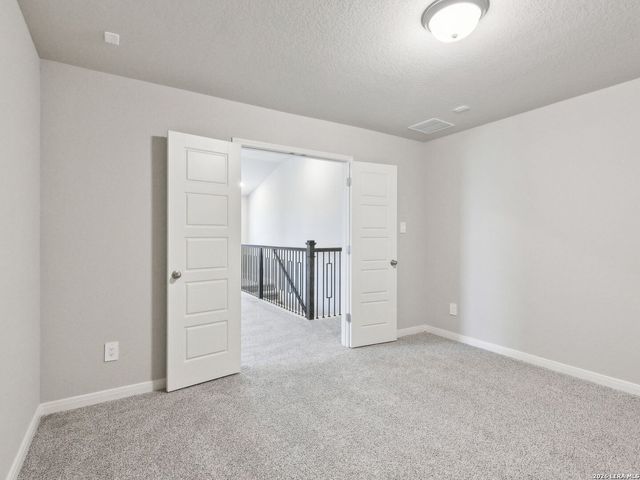 6438 Comanche Moon, San Antonio, TX 78233