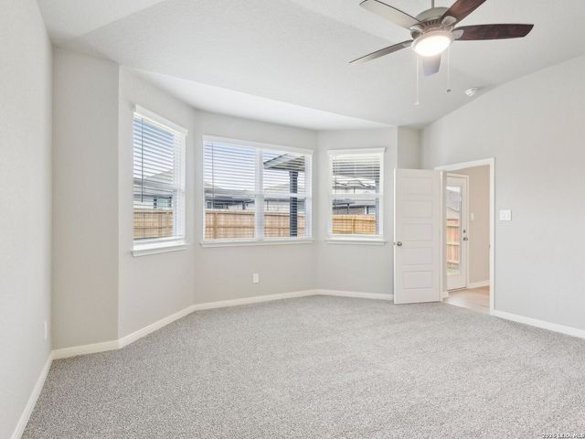 6438 Comanche Moon, San Antonio, TX 78233