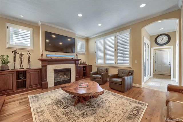 10 S Madison Street, Denver, CO 80209