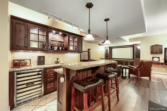 10 S Madison Street, Denver, CO 80209