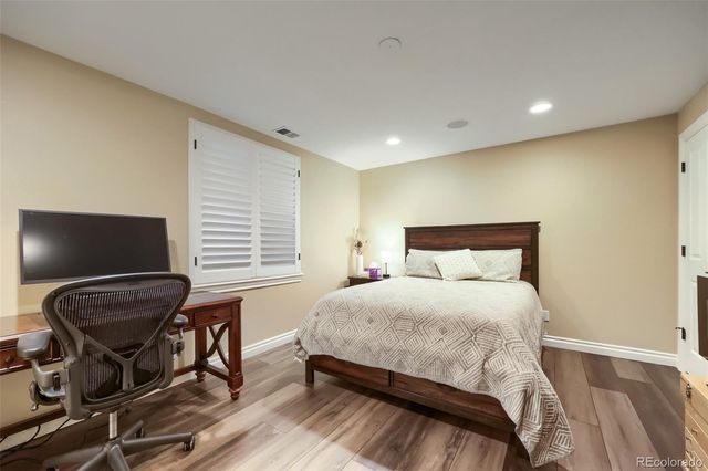 10 S Madison Street, Denver, CO 80209
