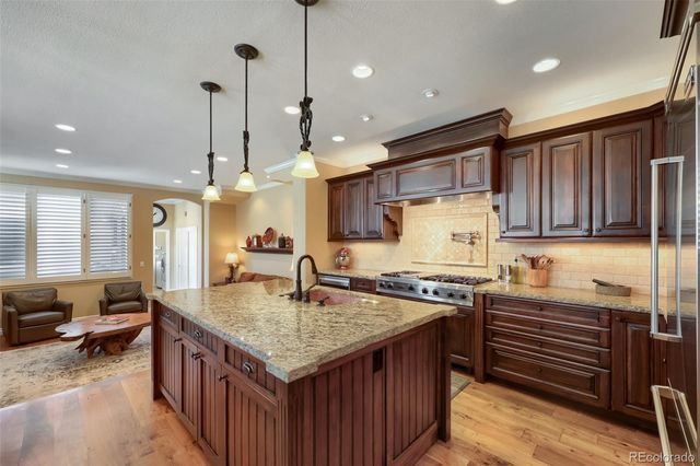 10 S Madison Street, Denver, CO 80209