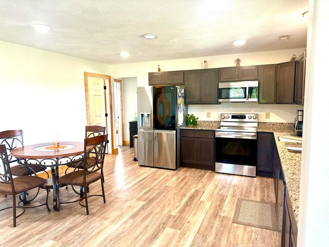 458 County Road 639, Theodosia, MO 65761