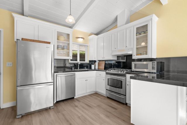 522 Spruce Street, Aptos, CA 95003