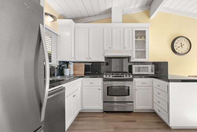 522 Spruce Street, Aptos, CA 95003