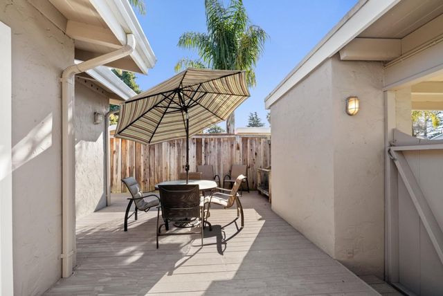 522 Spruce Street, Aptos, CA 95003