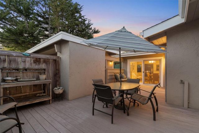 522 Spruce Street, Aptos, CA 95003